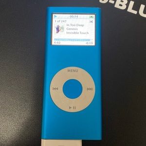 Apple ipod Blue 4 GB Nano 237 songs